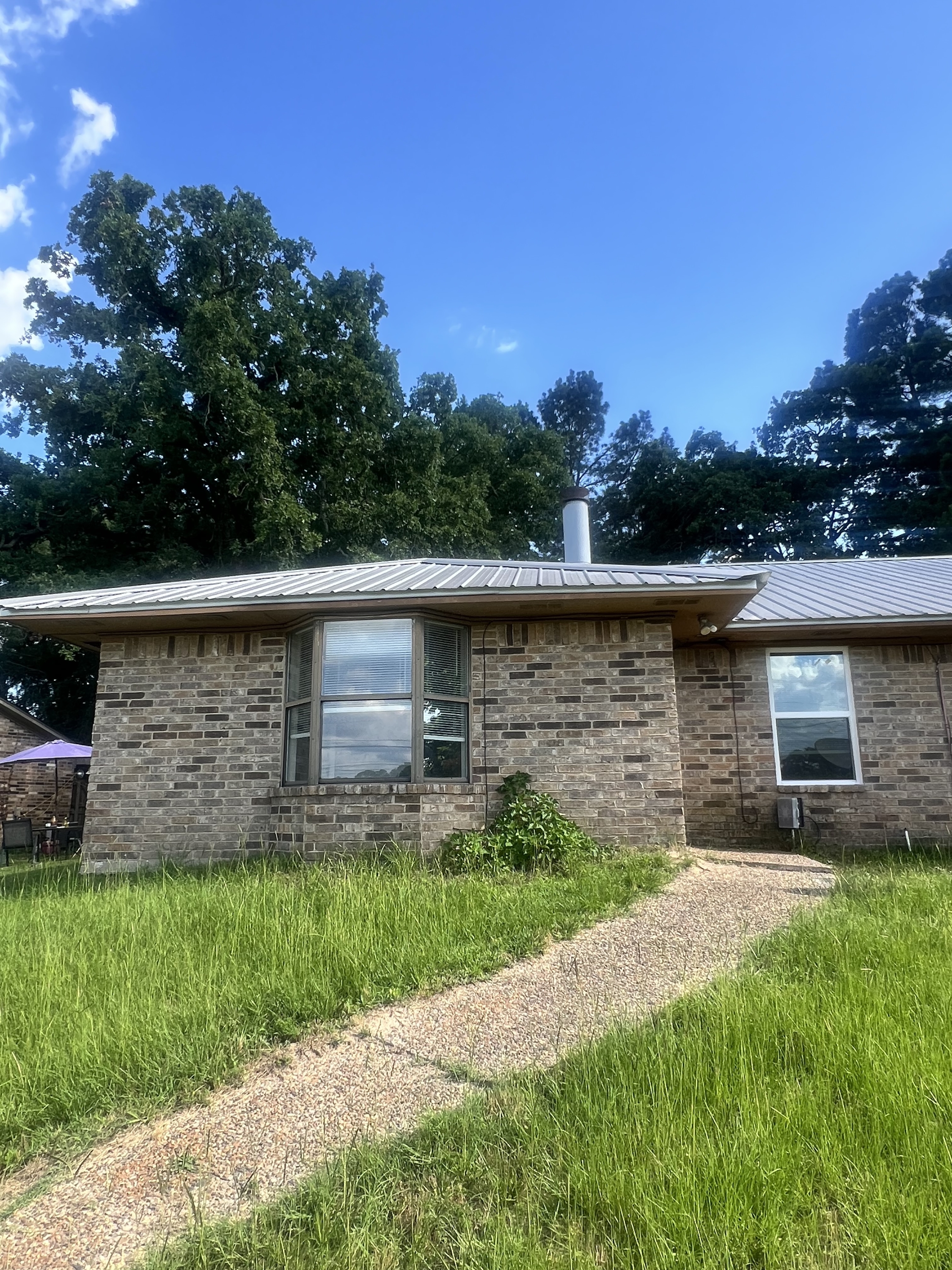 3753 Oak Hill